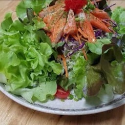 สลัดญี่ปุ่น