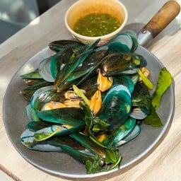 หอยแมลงภู่อบ