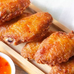 ปีกไก่ทอดน้ำปลา
