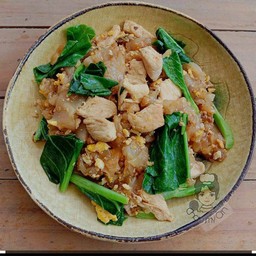 ผัดซีอิ๋ว เส้นใหญ่,เส้นหมี่