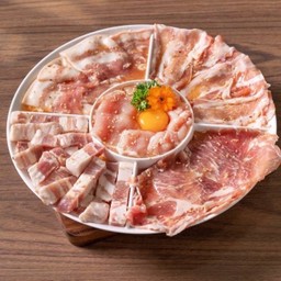 ชุดหมูหมู