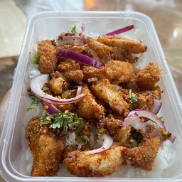 ข้าวยำไก่แซ่บ