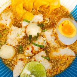 หมูเด้ง  แห้งต้มยำ