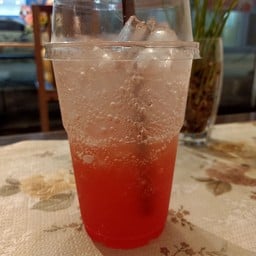 อิตาเลียนโซดาสตรอเบอร์รี่