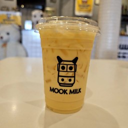 นมกล้วยเย็น