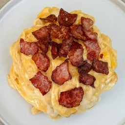 ข้าวไข่ข้นเบคอน