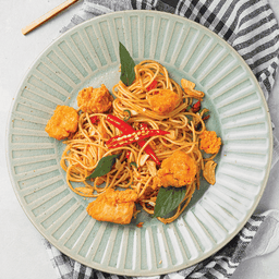 สปาเก็ตตี้ไก่กรอบคั่วพริกเกลือ