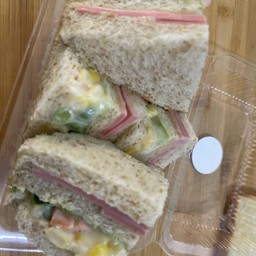 แซนวิช สลัดผักรวม+โบโลน่า 59