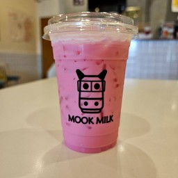 นมชมพูเย็น