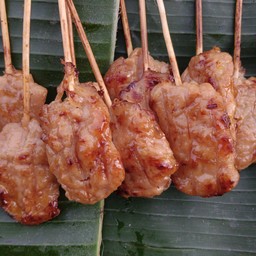 หมูปิ้งนมสดไม้เล็ก 10 ไม้