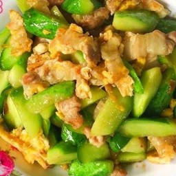 ผัดแตงกวาใส่หมู