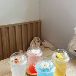 สตอเบอร์รี่โซดา