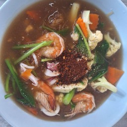 ราดหน้า(เส้นหมี่)+กุ้ง-หมึก