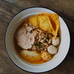 ก๋วยเตี๋ยวต้มยำหมูโบราณ