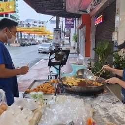 คุณนายปาท่องโก๋