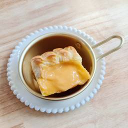 ปังสังขยาไข่เค็ม