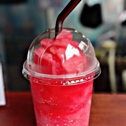 น้ำแดงโซดาปั่น