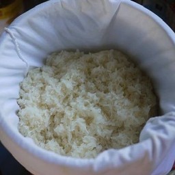 ข้าวเหนียวนึ่ง ครึ่งกิโล