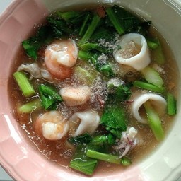 ร้านราตรี อาหารตามสั่ง ท่าเรือ