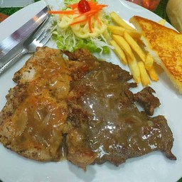 เนื้อ+หมูในกล่องเดียวกัน