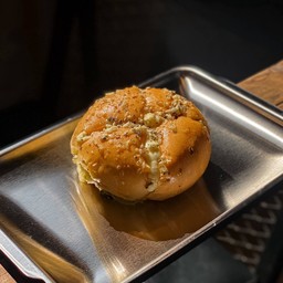 ขนมปังกระเทียมครีมชีส