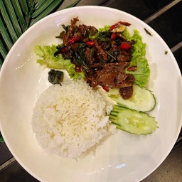 ข้าวกะเพราเนื้อสไลด์โขคุน