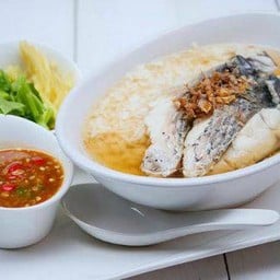 ข้าวต้มปลา กระพง