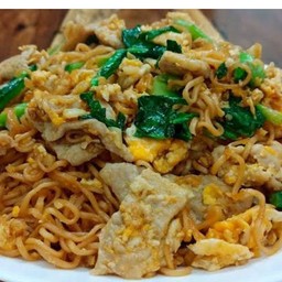 ผัดมาม่าหมูรวม