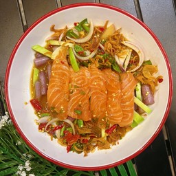 ยำแซลมอน