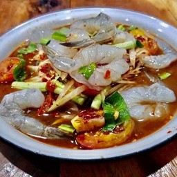 ตำกุ้งสด