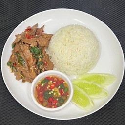 ข้าวกะเพราตับ