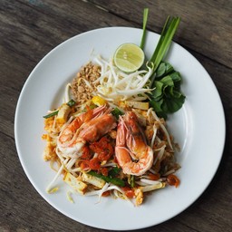 ผัดไทยกุ้งสด