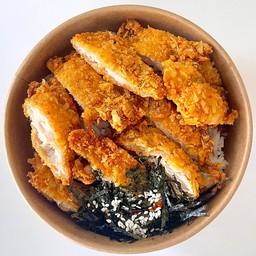 ข้าวไก่กรอบ + ซุปสาหร่าย