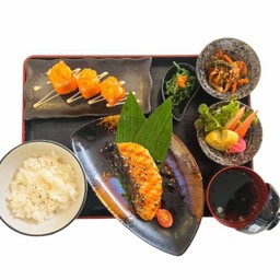 เซทปลาแซลมอนย่าง