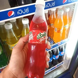 มิรินด้า แดง