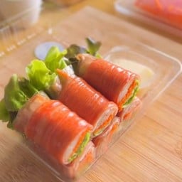 แซนวิชไส้ทะลัก&สลัดBy-Au หน้าหมู่บ้านดีพร้อม1