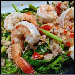 ยำผักกระเฉดกุ้งสด+หมูสับ