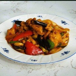 ไก่ผัดเม็ดมะม่วง