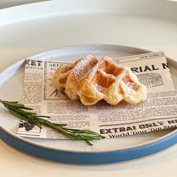 คาราเมลชูก้า ครอฟเฟิล