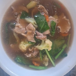 ราดหน้า(เส้นใหญ่)+หมู