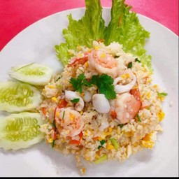 ข้าวผัดทะเล