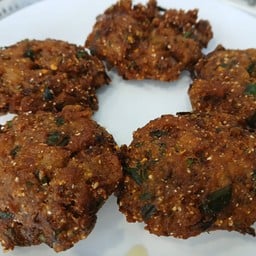 ลาบทอด (กับข้าว)