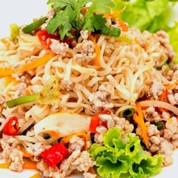 ยำมาม่าหมูสับ