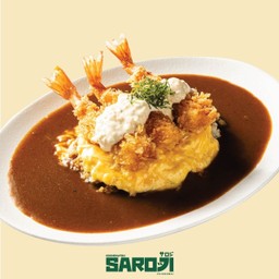 ข้าวแกงกะหรี่ กุ้งทอด และไข่ข้น