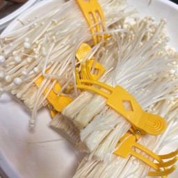 เห็ดเข็มทอง