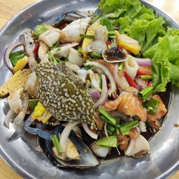 ยำโคตรเครื่อง
