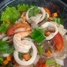 ยำวุ้นเส้นรวมทะเล