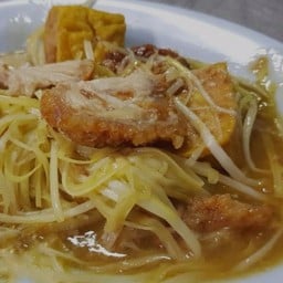 ผัดกุยช่ายขาวหมูกรอบ