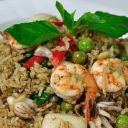 ผัดพริกแกงเขียวหวานกุ้งคลุกข้าว