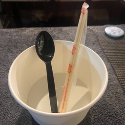 อุปกรณ์ทานอาหาร ( ถ้วย + ช้อน + ตะเกียบ)